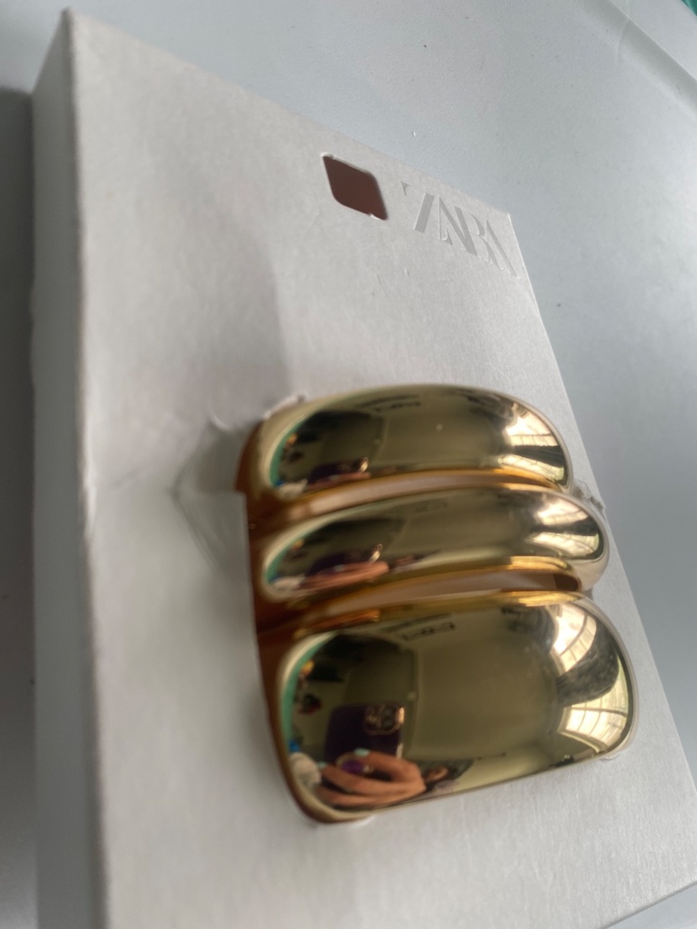 NWT Zara 3 Pack Chunky Gold-Tone Bangle Bracelets - Picture 3 of 6
